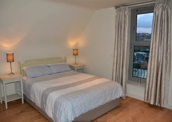 Apartment 3, Oakleigh House, Donnybrook Hill, Douglas Cork